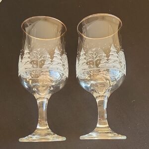 2 Engraved Wine Glasses Winter Pine Trees Gold Rim Water Goblet Set